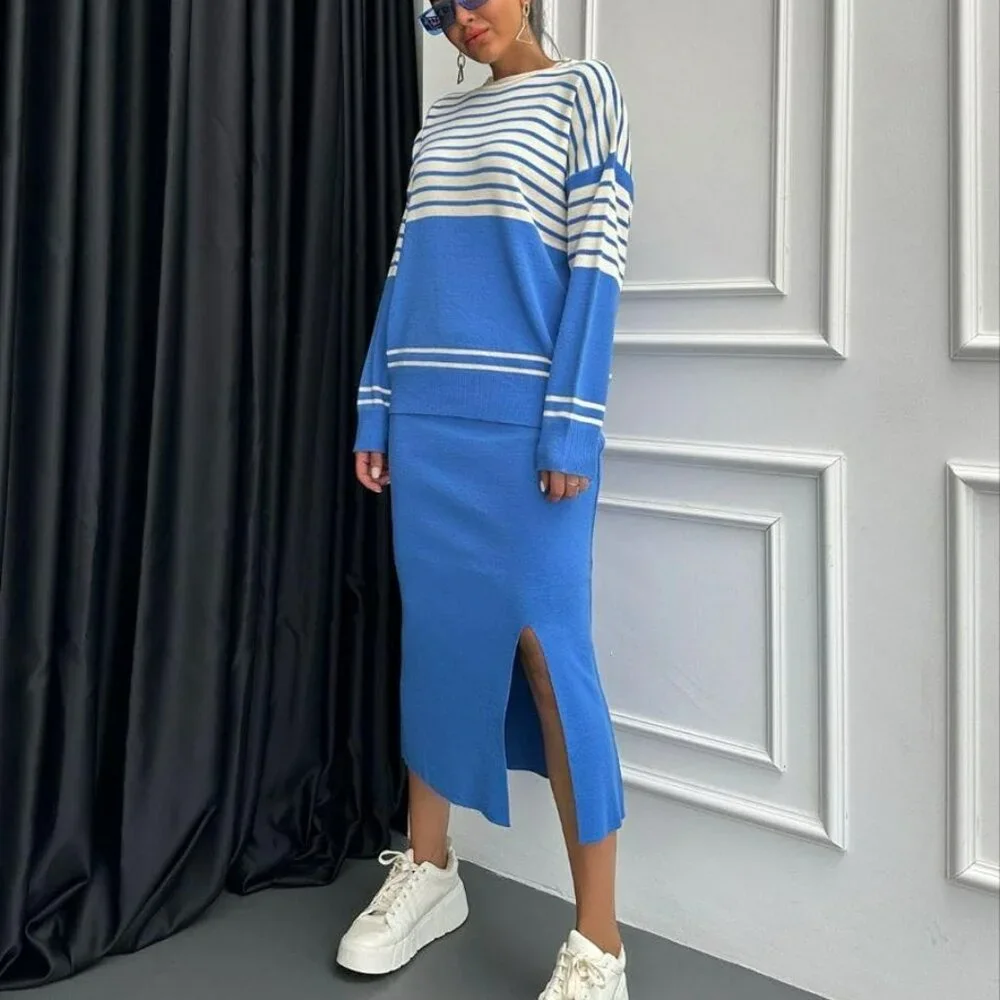 ENSEMBLE - Picture 1 of 3